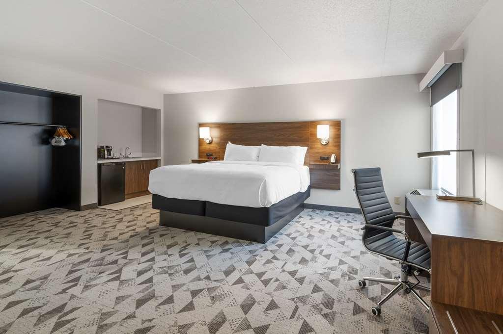 Best Western Plus Harrisonburg Oda fotoğraf